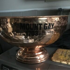 MOUNT GAY 1703 BARBADOS RUM COPPER COLOR PEDESTAL PUNCH BOWL + LADLE